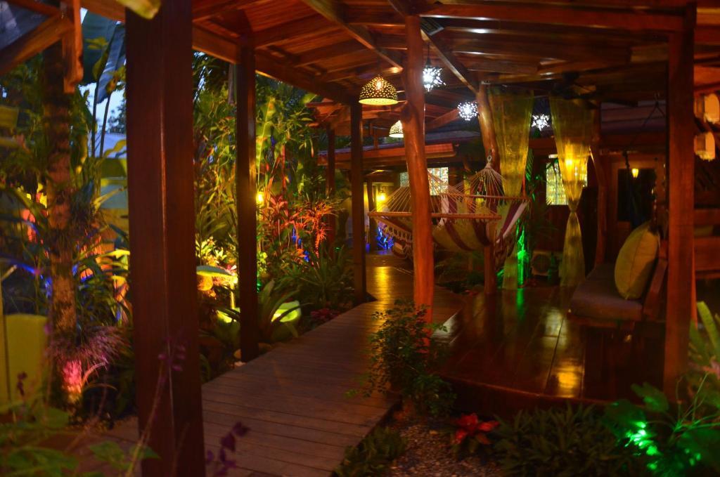 Physis Caribbean Bed & Breakfast Puerto Viejo de Talamanca ภายนอก รูปภาพ
