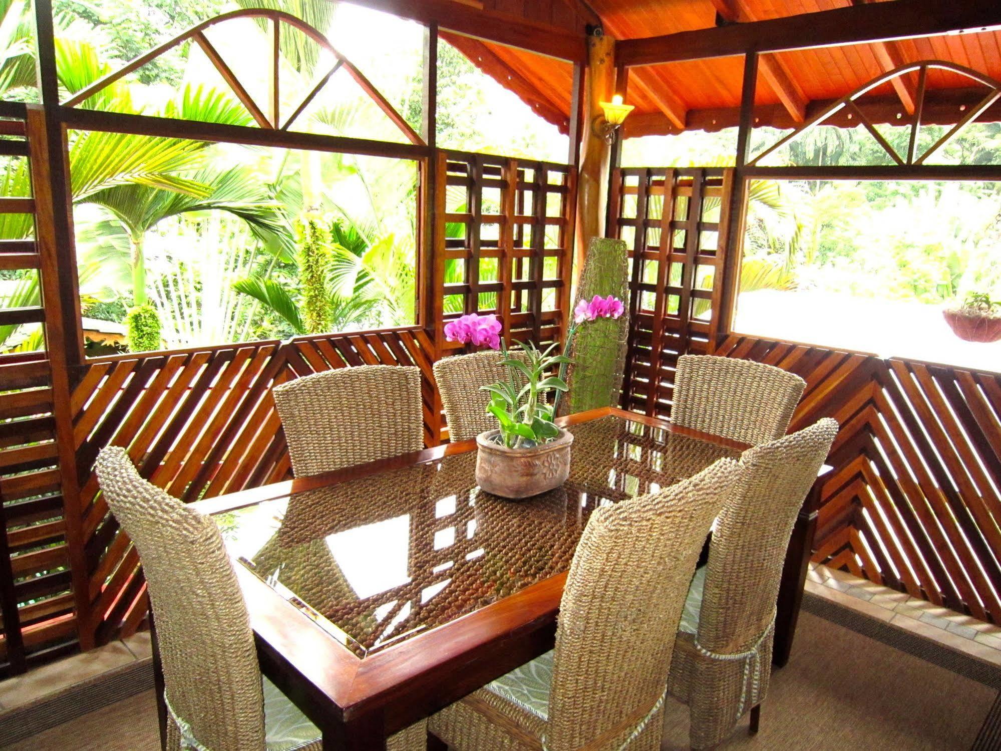Physis Caribbean Bed & Breakfast Puerto Viejo de Talamanca ภายนอก รูปภาพ