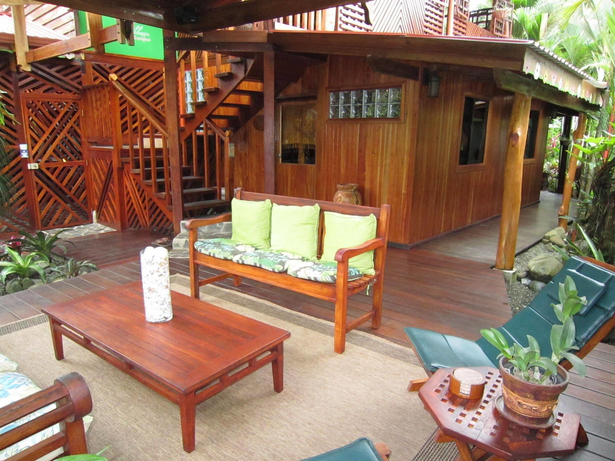 Physis Caribbean Bed & Breakfast Puerto Viejo de Talamanca ภายนอก รูปภาพ