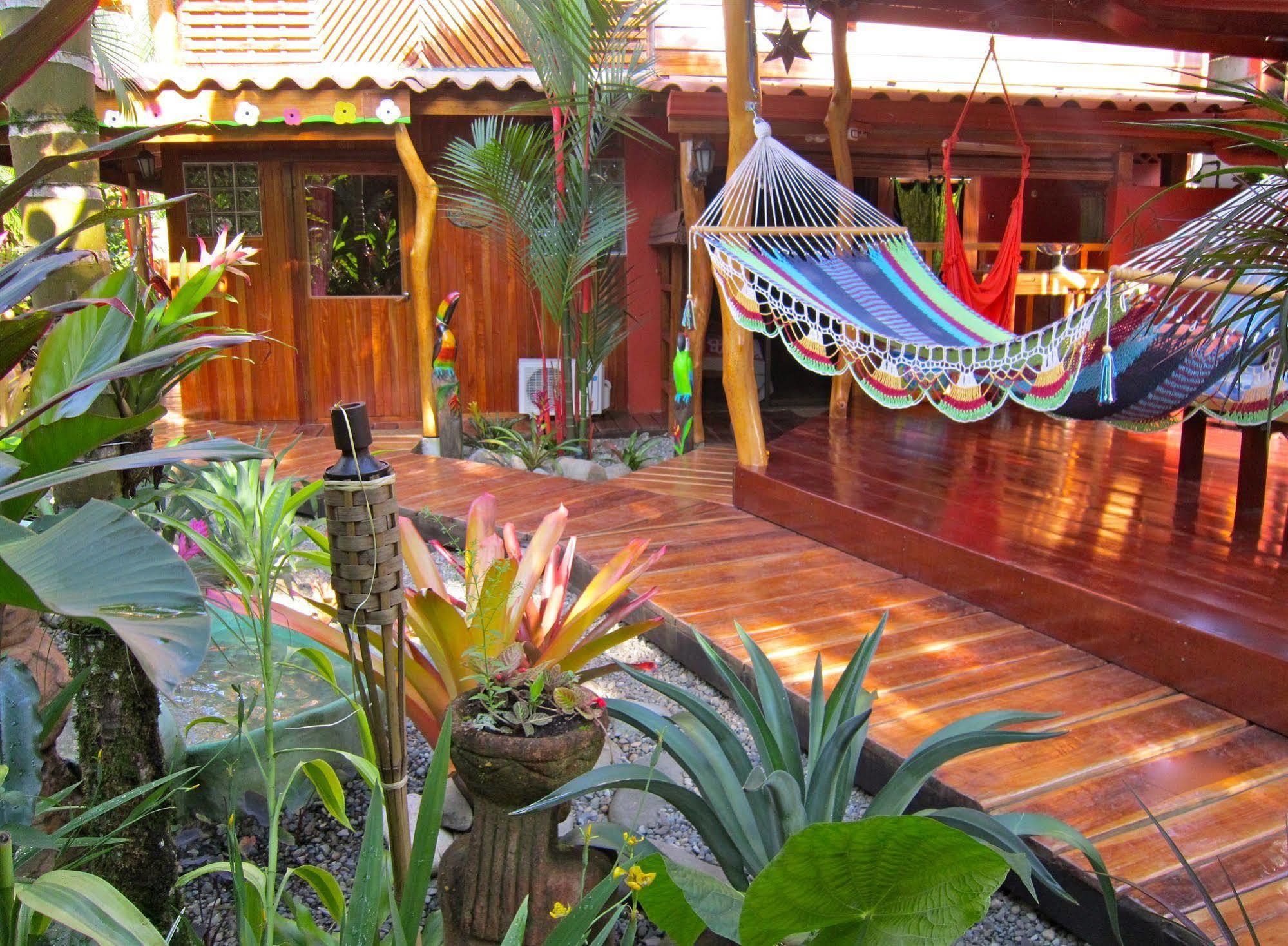 Physis Caribbean Bed & Breakfast Puerto Viejo de Talamanca ภายนอก รูปภาพ